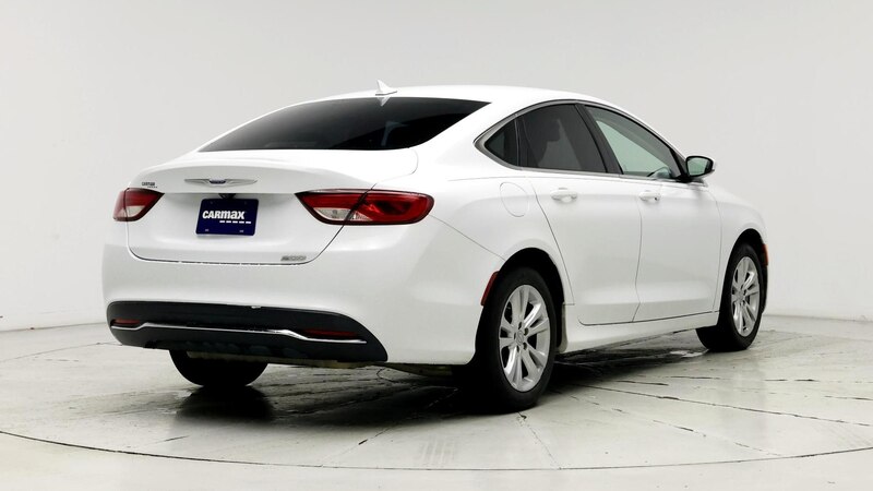 2015 Chrysler 200 Limited 8