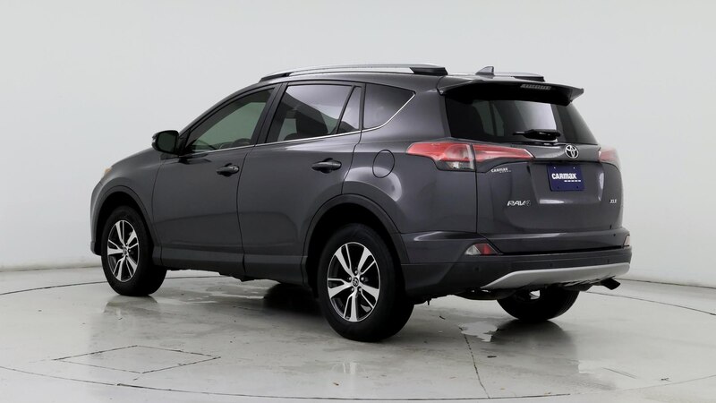 2018 Toyota RAV4 XLE 2