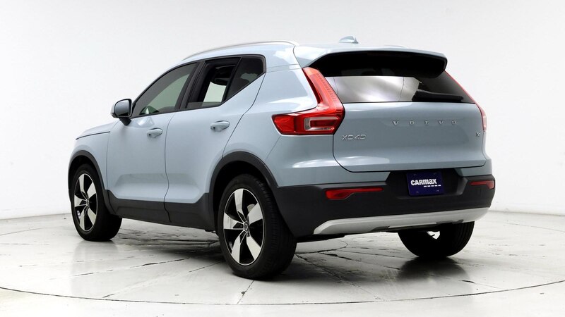 2019 Volvo XC40 T4 Momentum 2