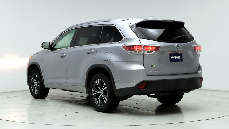 2016 Toyota Highlander XLE 2