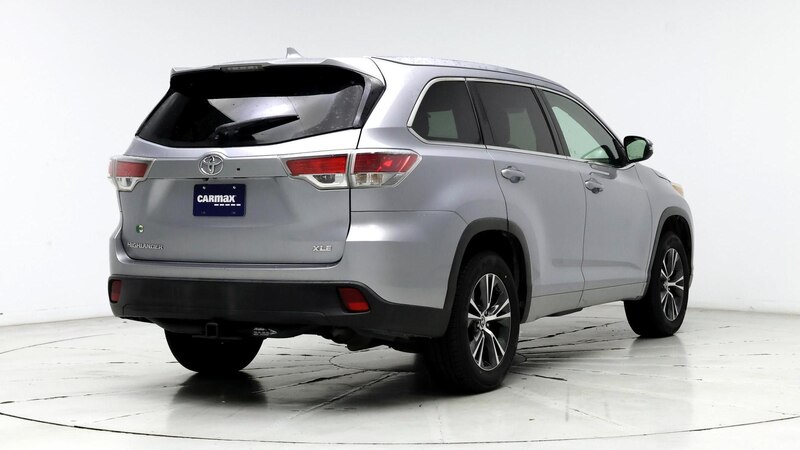 2016 Toyota Highlander XLE 8