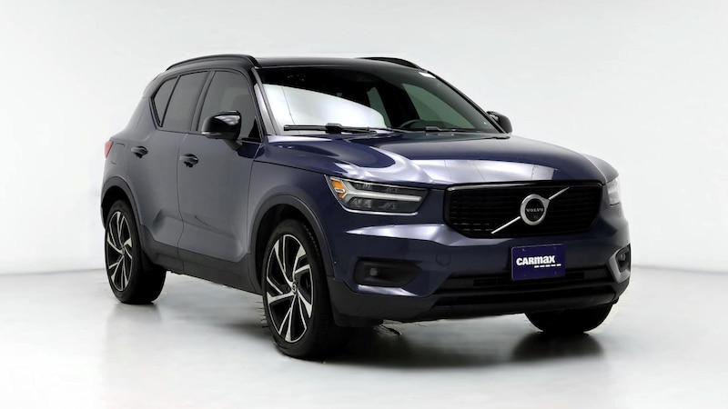 2022 Volvo XC40 T5 R-Design Hero Image