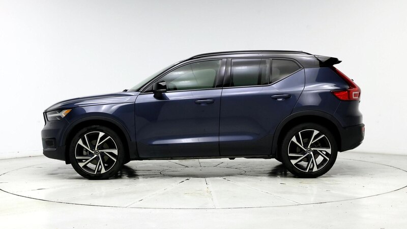 2022 Volvo XC40 T5 R-Design 3