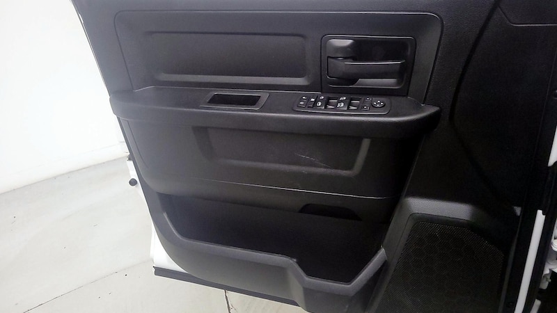 2021 RAM 1500 Classic Tradesman 12