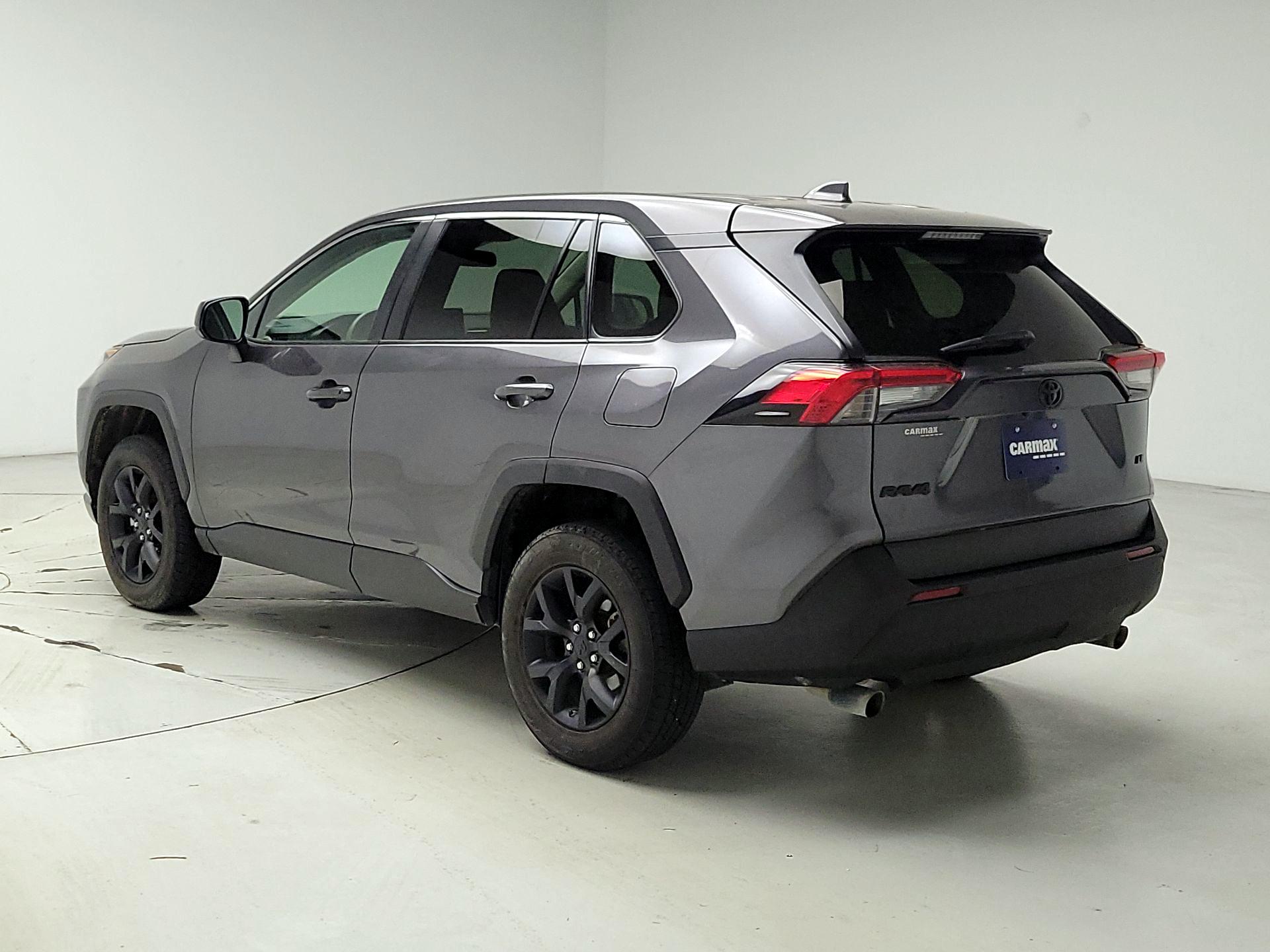Thumbnail: 2022 Toyota RAV4 - 7