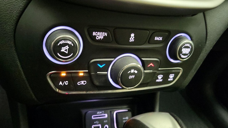 2015 Jeep Cherokee Latitude 16
