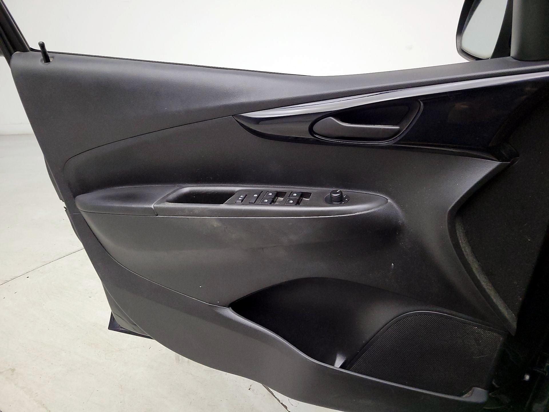 Thumbnail: 2016 Chevrolet Spark - 12