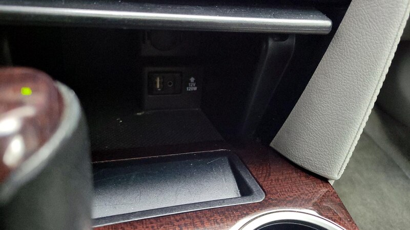 2014 Toyota Camry XLE 17