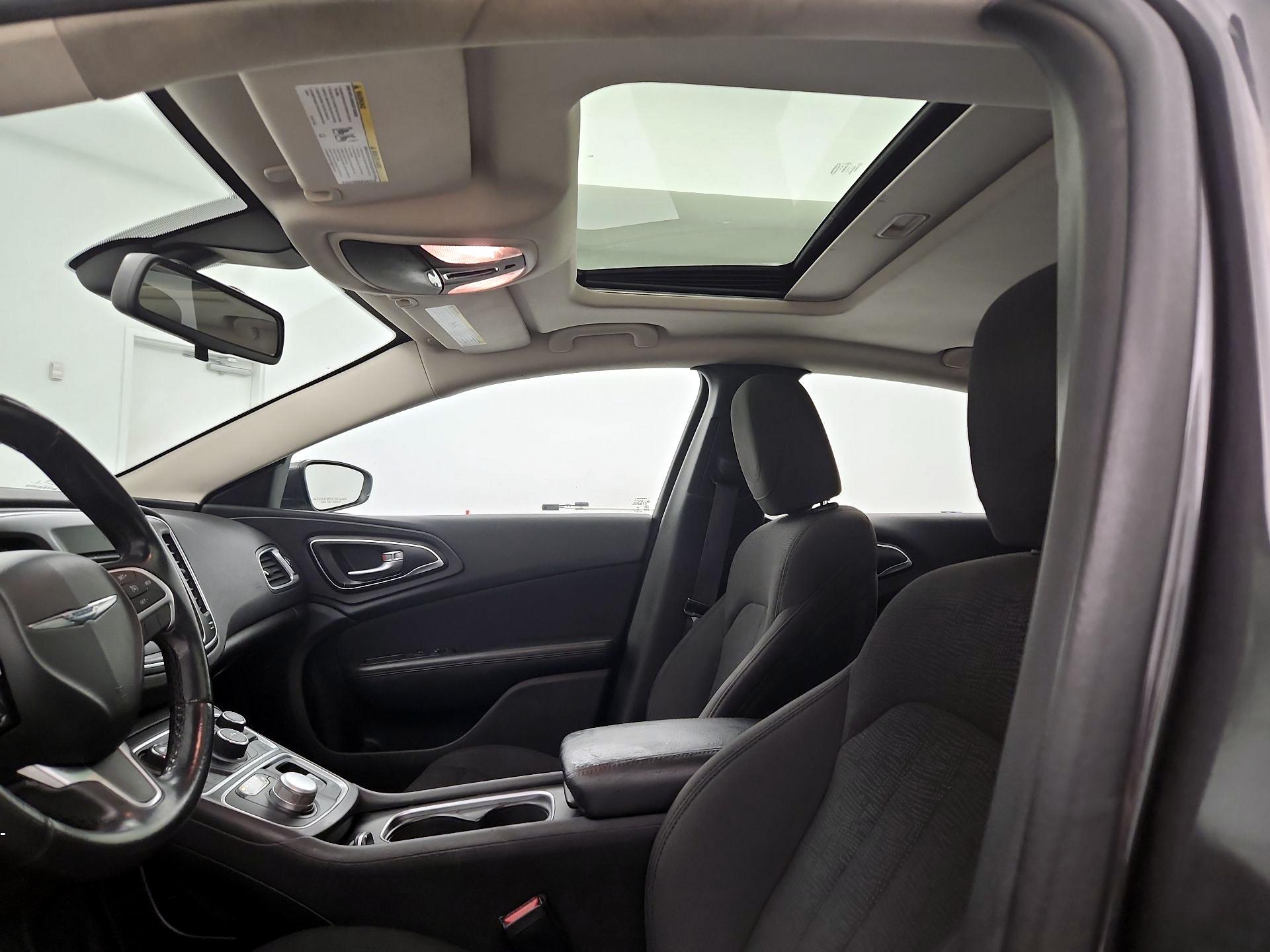 Thumbnail: 2015 Chrysler 200 - 19