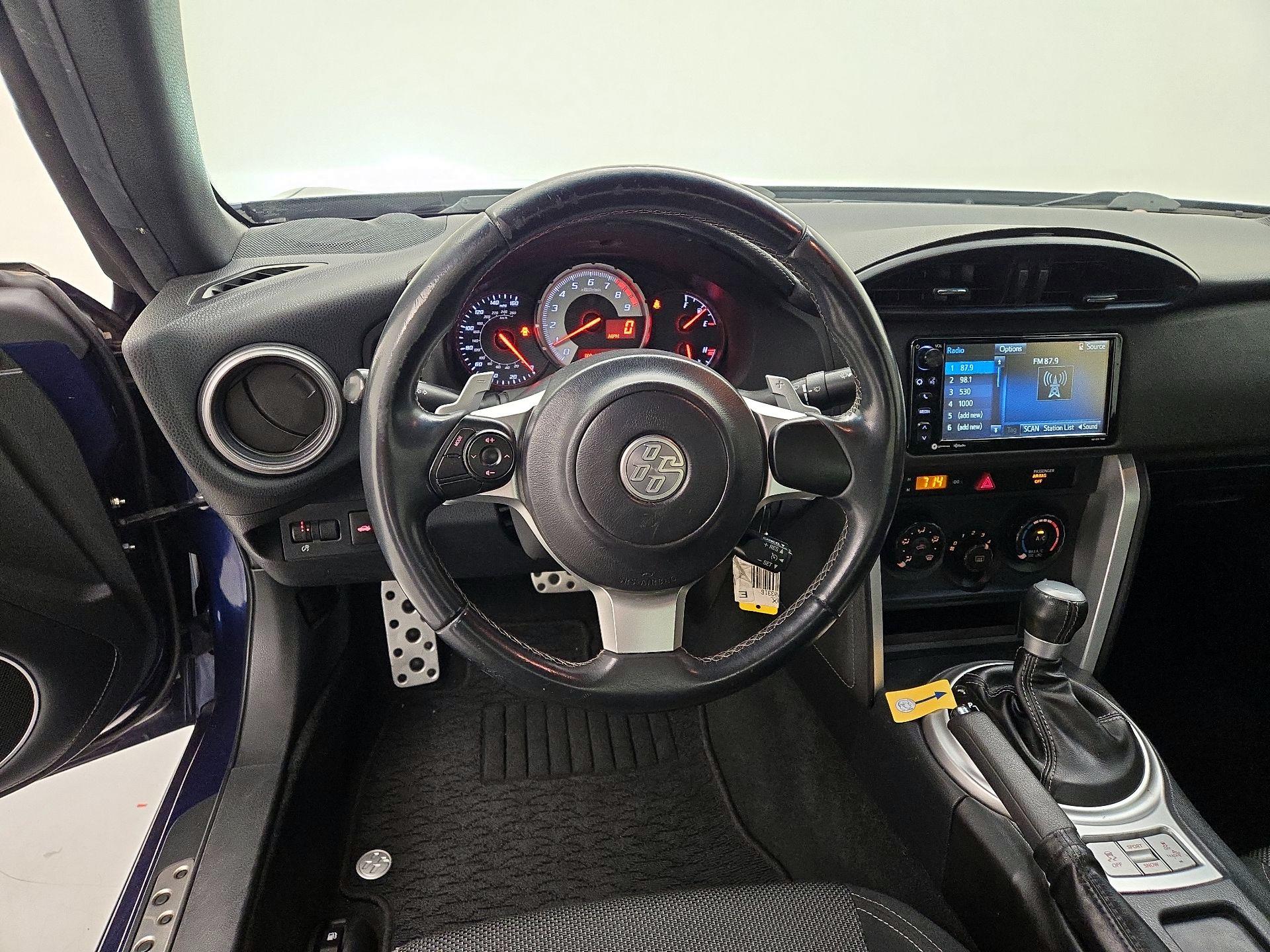 Thumbnail: 2017 Toyota 86 - 10