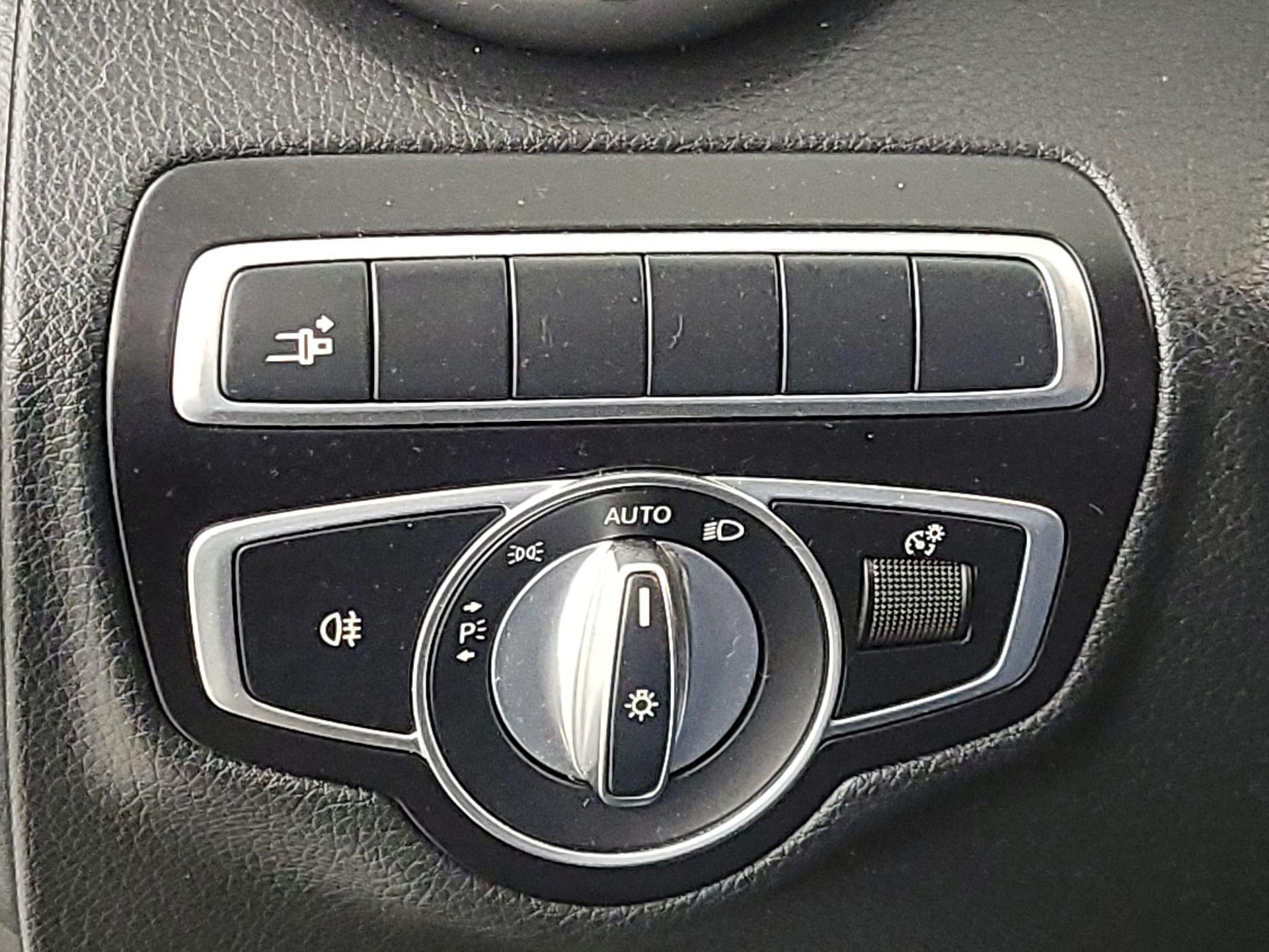 Thumbnail: 2019 Mercedes-Benz C-Class - 13