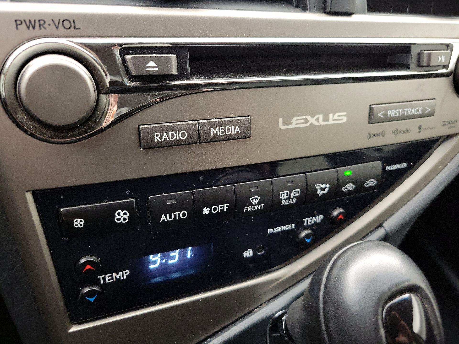 Thumbnail: 2015 Lexus RX - 17