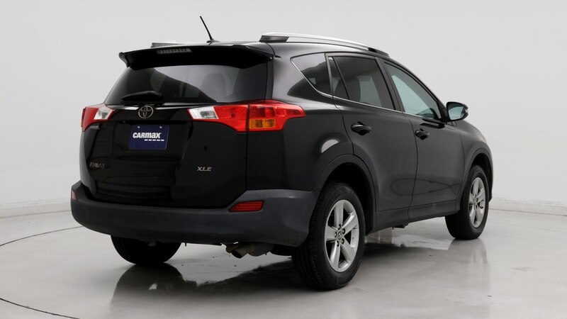 2015 Toyota RAV4 XLE 8