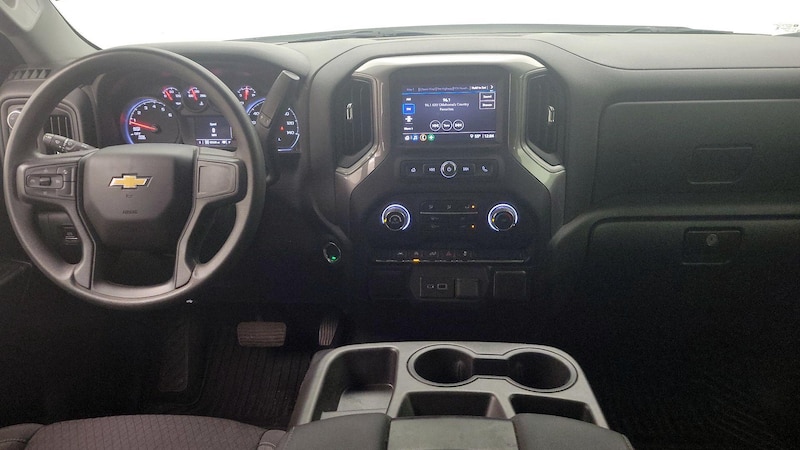 2023 Chevrolet Silverado 1500 Custom 9