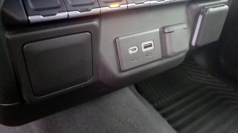 2023 Chevrolet Silverado 1500 Custom 18