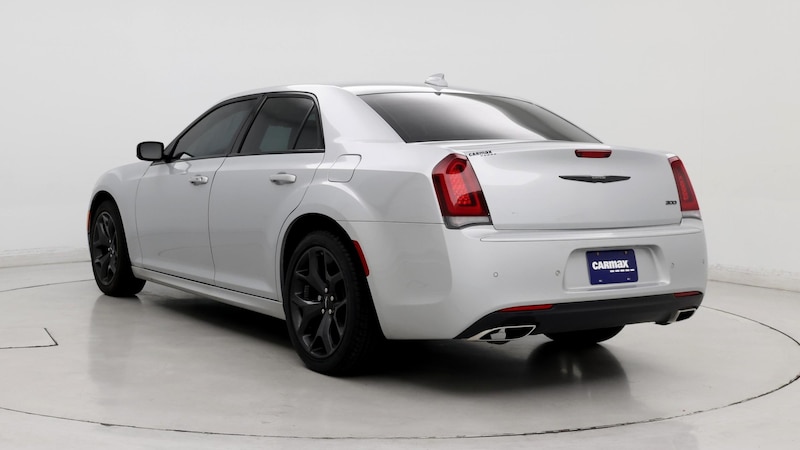 2023 Chrysler 300 Touring 2