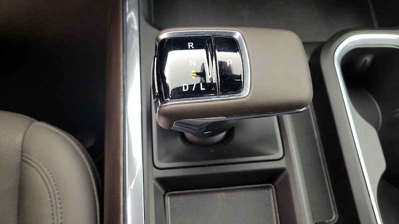 2024 GMC Sierra 1500 SLT 17