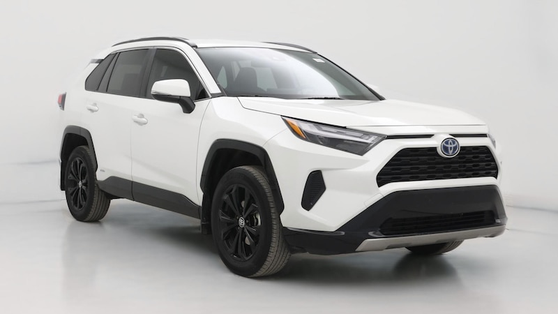 2022 Toyota RAV4 SE Hero Image