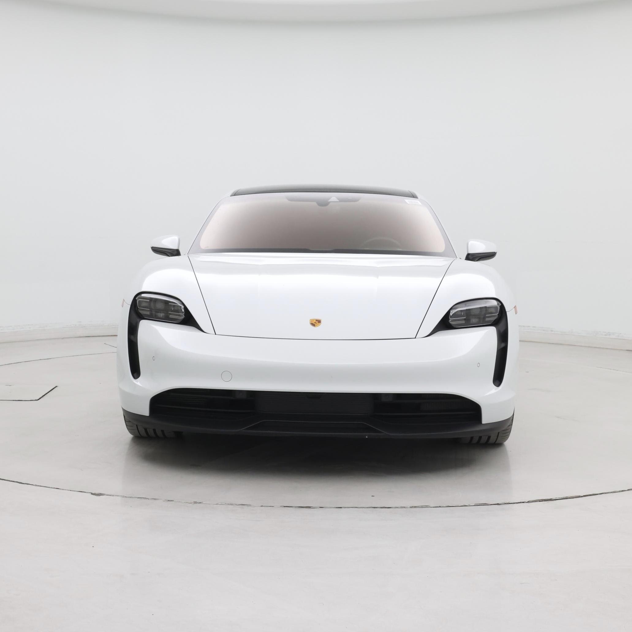 Thumbnail: 2023 Porsche Taycan - 5
