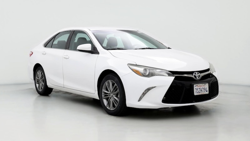 2017 Toyota Camry SE Hero Image