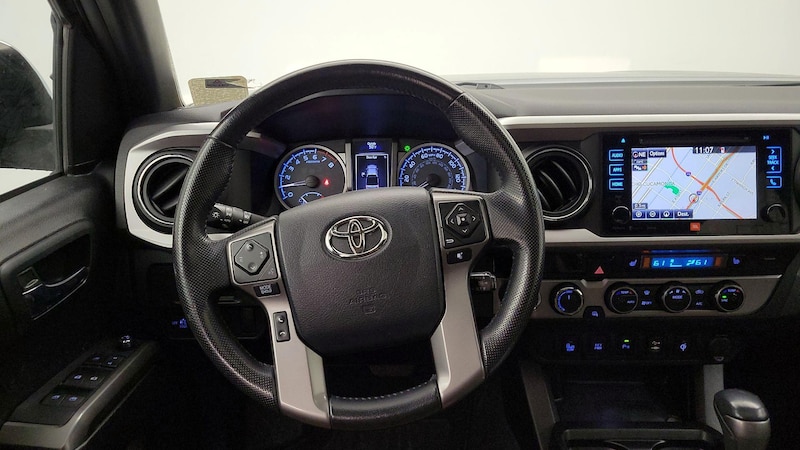 2016 Toyota Tacoma Limited 10