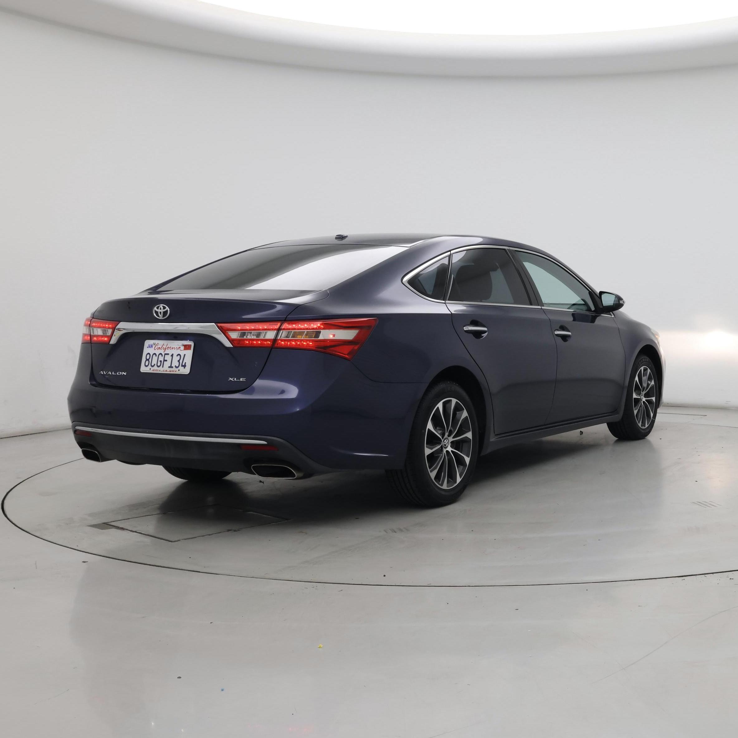 Thumbnail: 2018 Toyota Avalon - 8