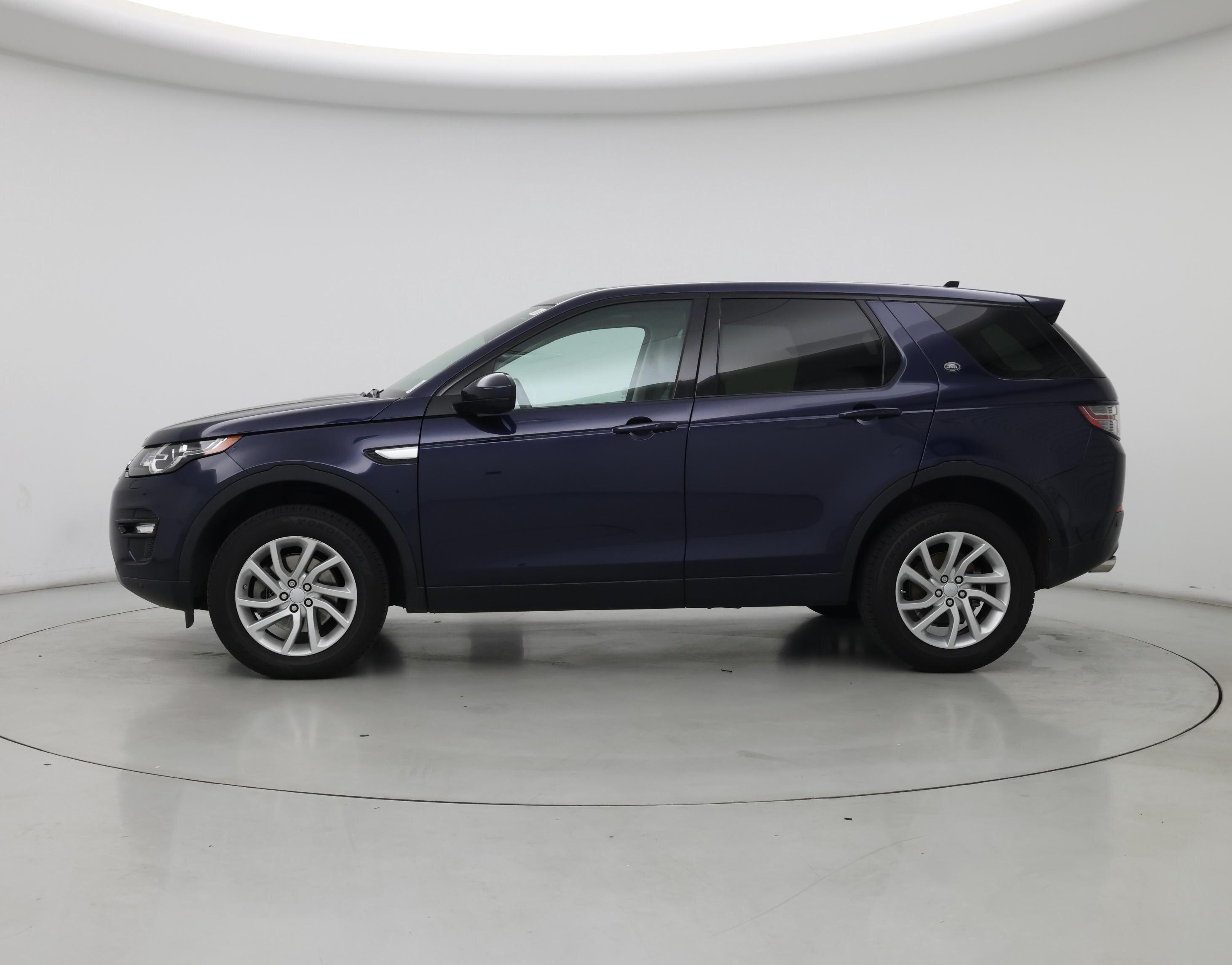 Thumbnail: 2016 Land Rover Discovery Sport - 3
