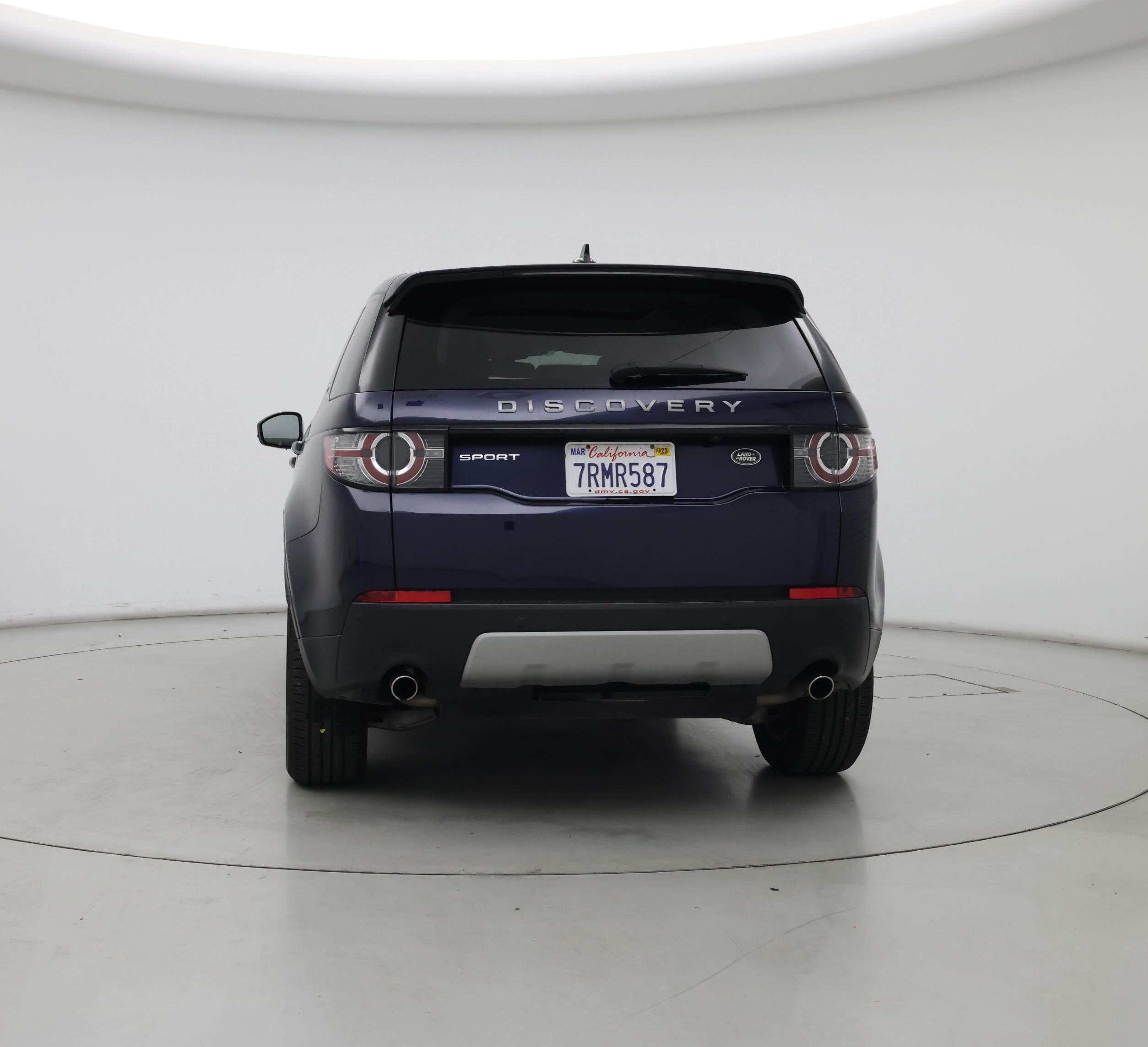 Thumbnail: 2016 Land Rover Discovery Sport - 6
