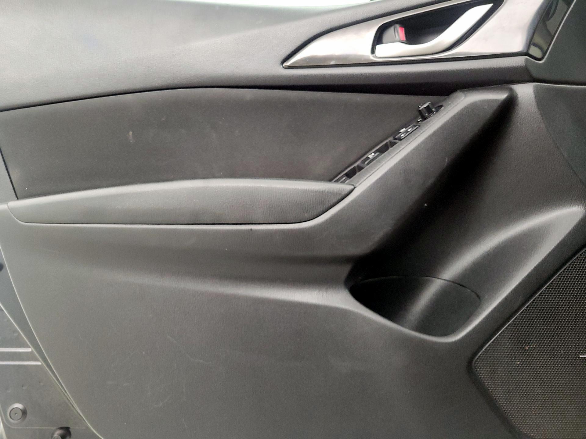 Thumbnail: 2015 Mazda Mazda3 - 12