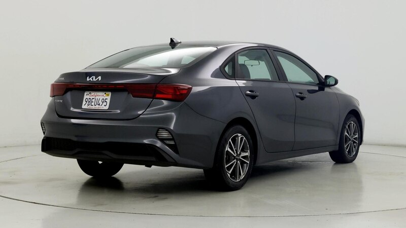 2022 Kia Forte LXS 8