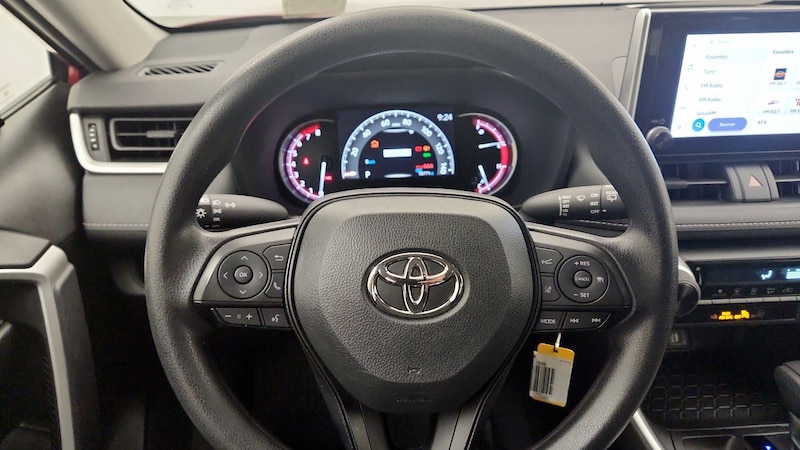 2023 Toyota RAV4 LE 10