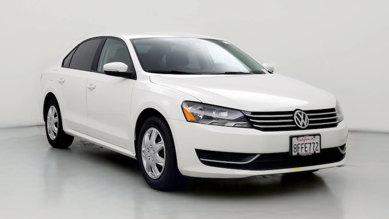 2015 Volkswagen Passat S Hero Image