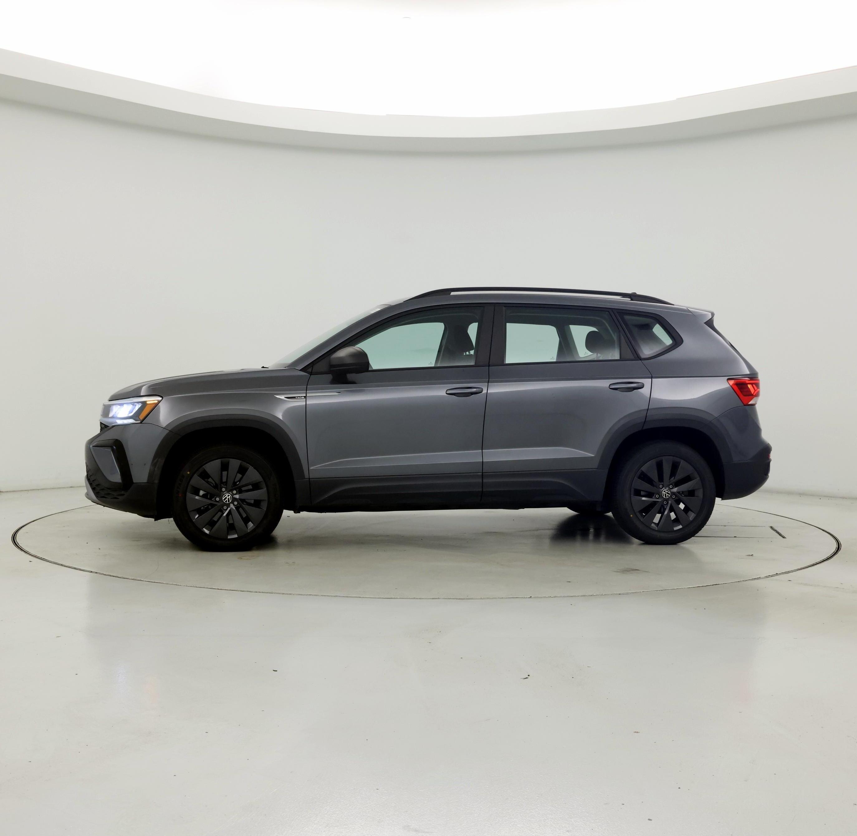 Thumbnail: 2022 Volkswagen Taos - 3