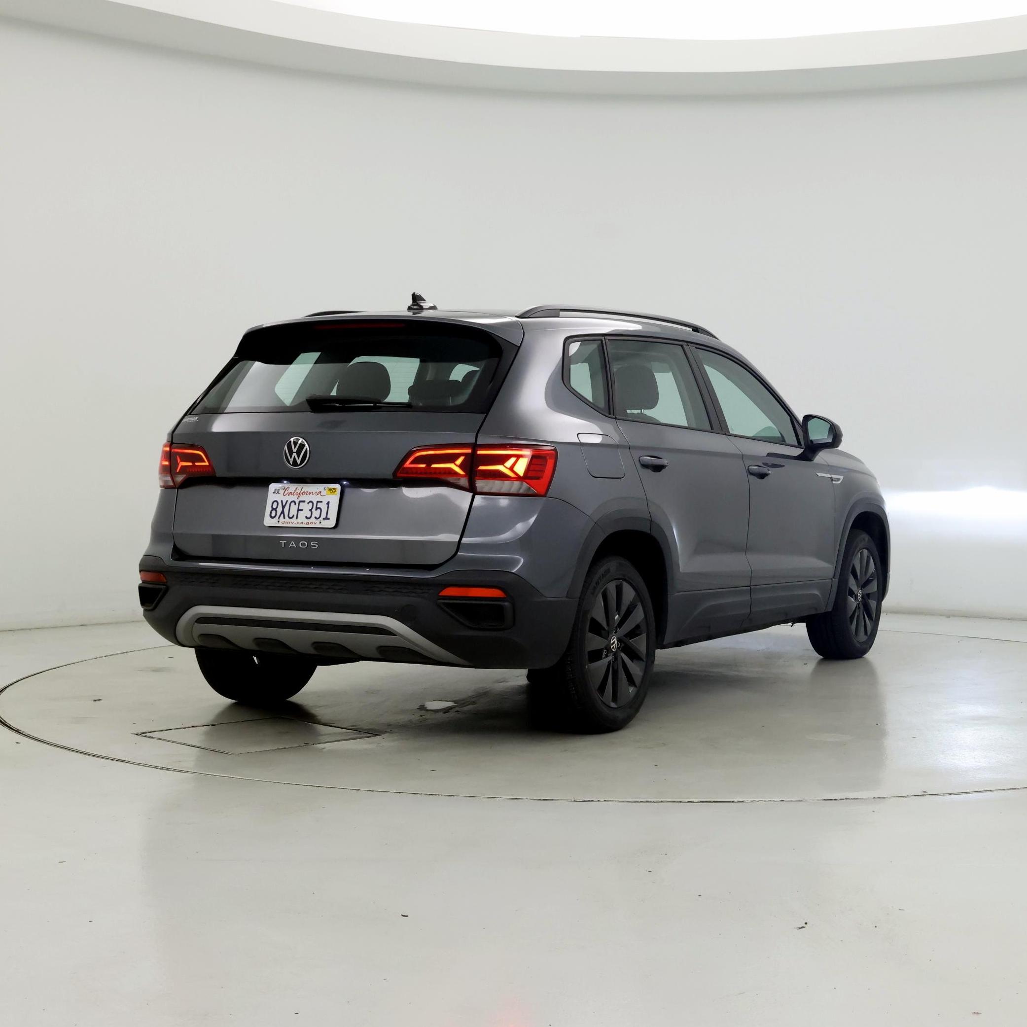 Thumbnail: 2022 Volkswagen Taos - 8