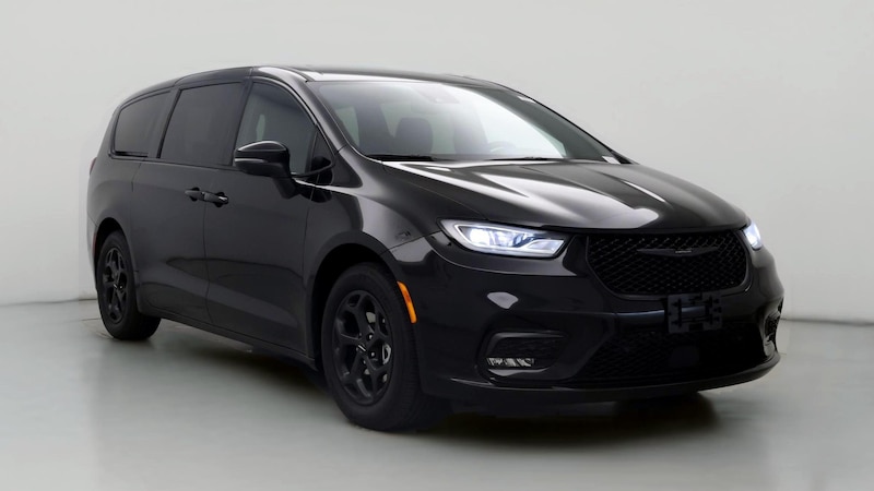 2023 Chrysler Pacifica Hybrid Touring L Hero Image