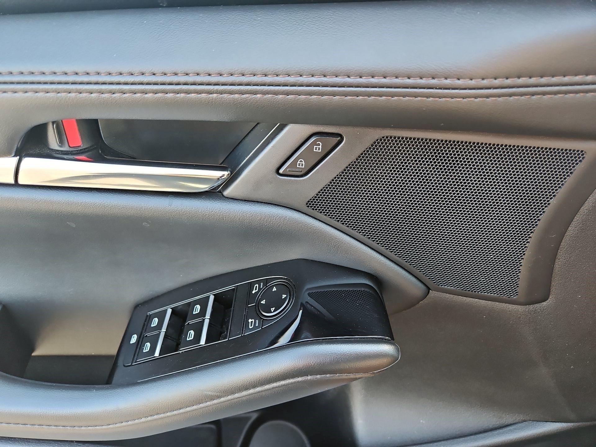 Thumbnail: 2023 Mazda Mazda3 - 10