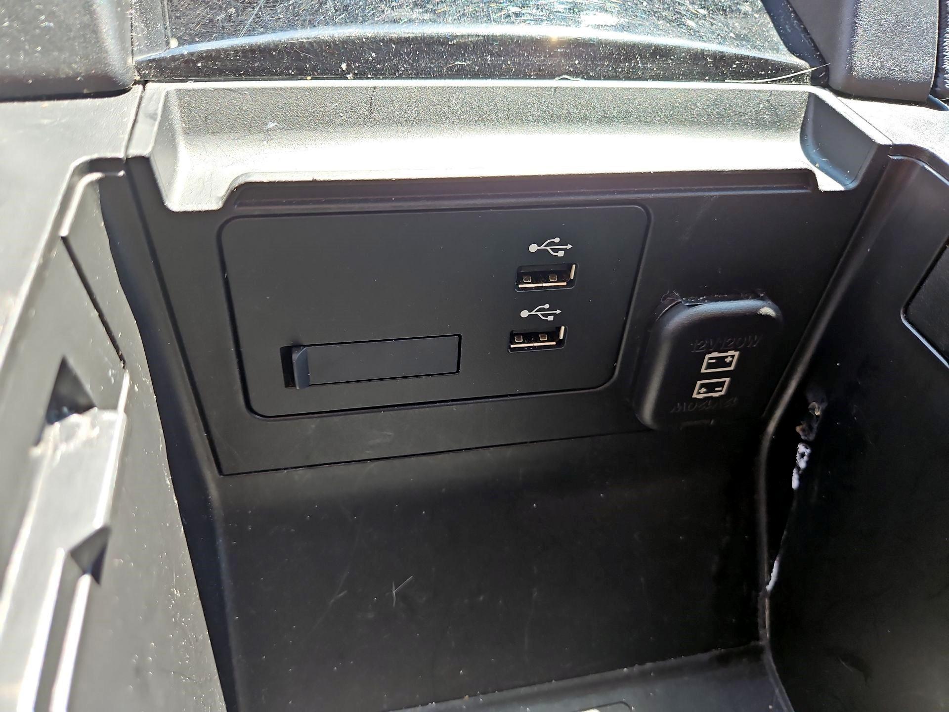 Thumbnail: 2023 Mazda Mazda3 - 16