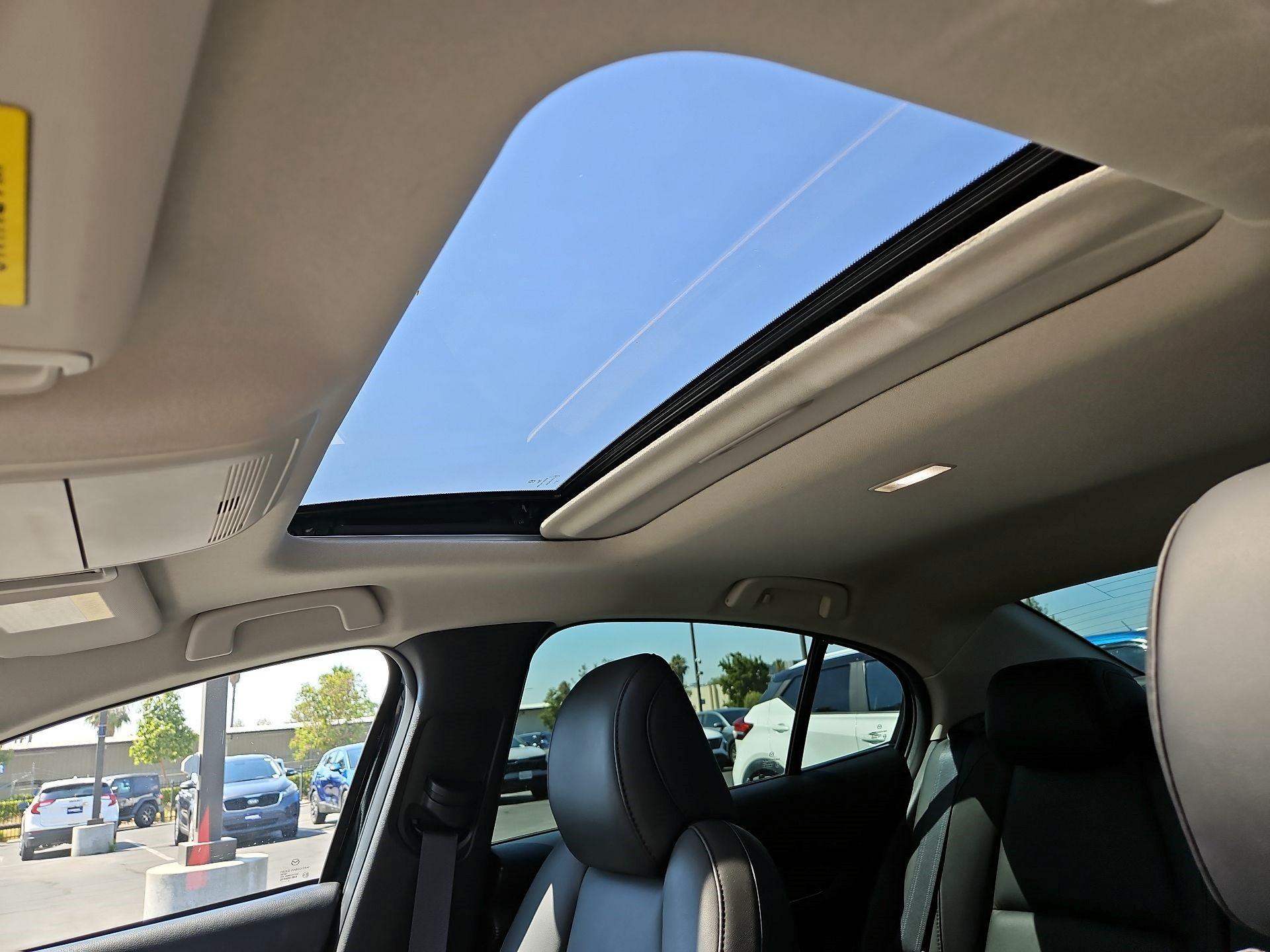 Thumbnail: 2023 Mazda Mazda3 - 17