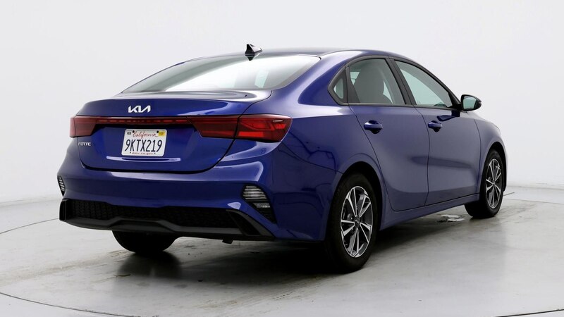 2024 Kia Forte LXS 8