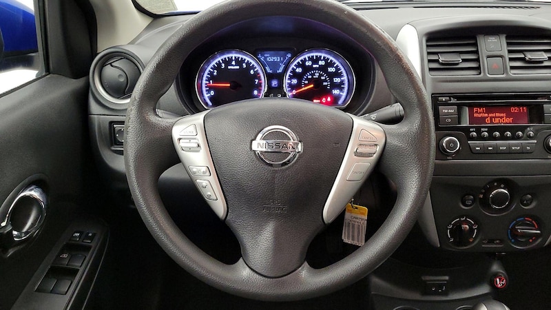 2017 Nissan Versa SV 10