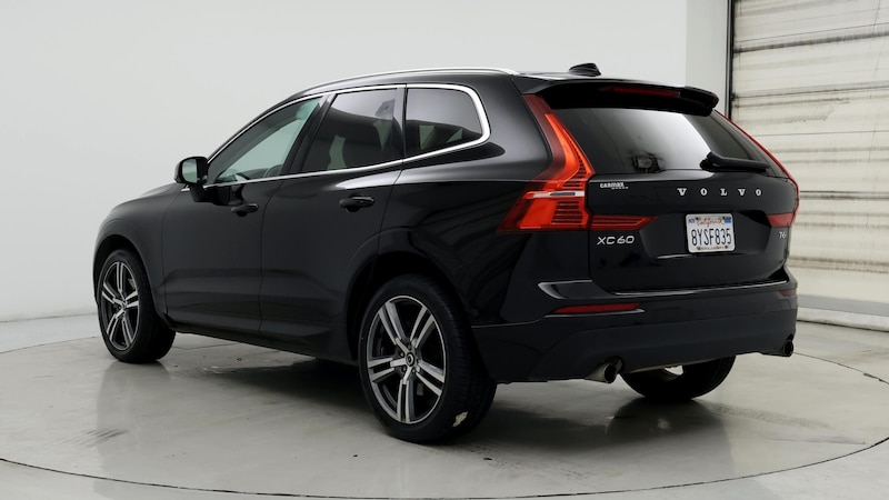 2021 Volvo XC60 T6 Momentum 2