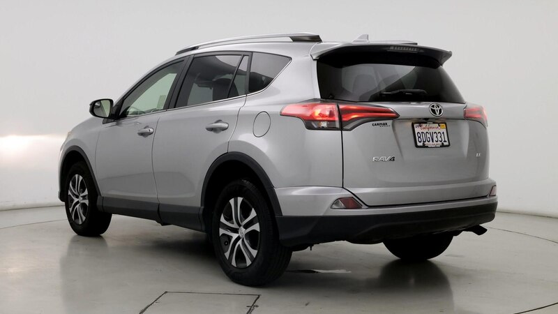 2018 Toyota RAV4 LE 2