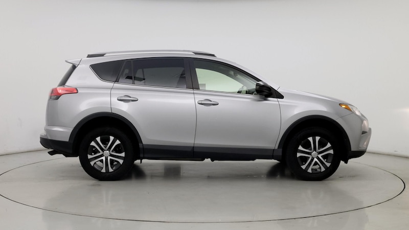 2018 Toyota RAV4 LE 7