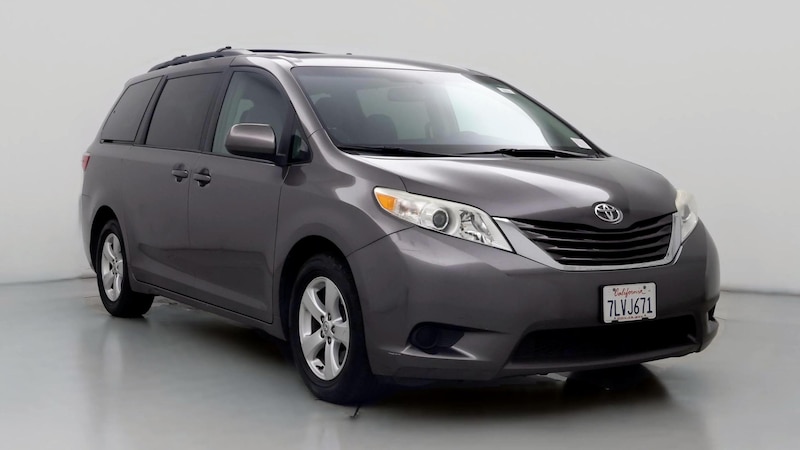 2015 Toyota Sienna LE Hero Image