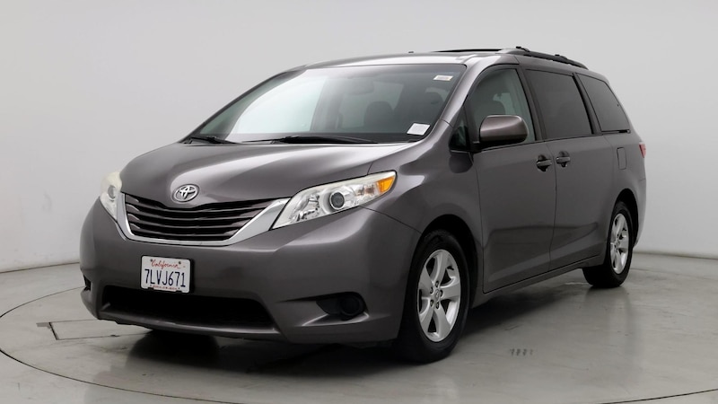 2015 Toyota Sienna LE 4