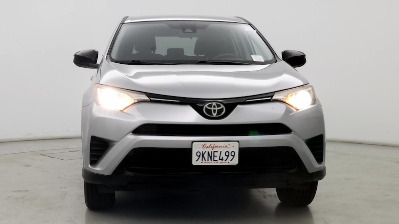 2017 Toyota RAV4 LE 5