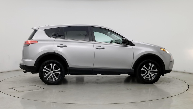 2017 Toyota RAV4 LE 7