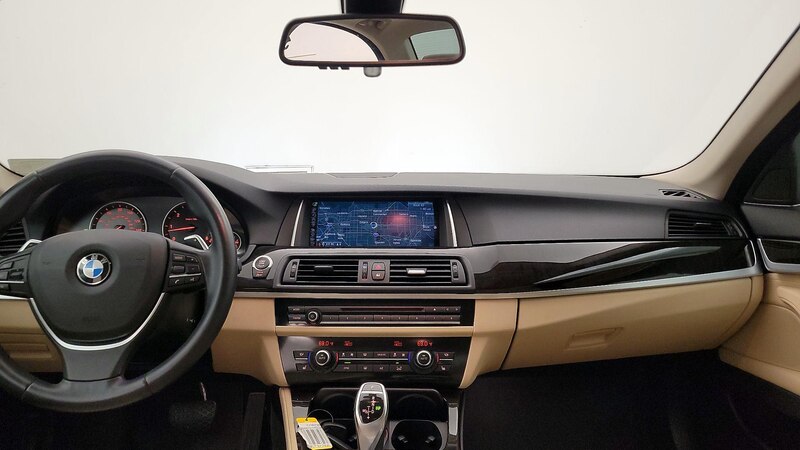 2016 BMW 5 Series 535d 9