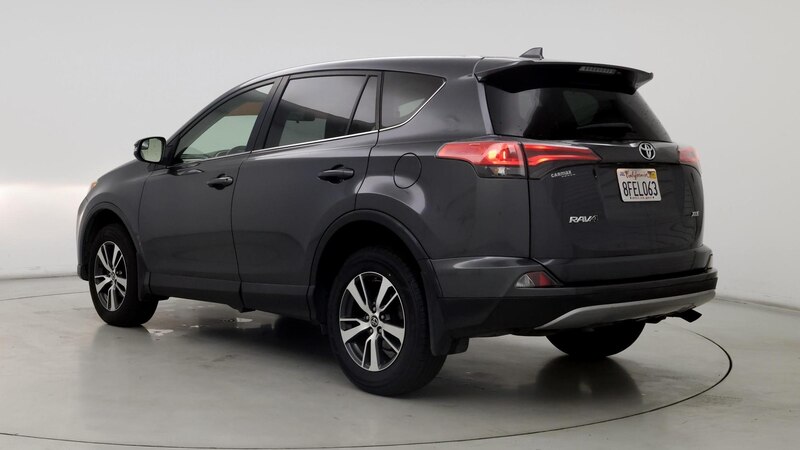 2018 Toyota RAV4 XLE 2