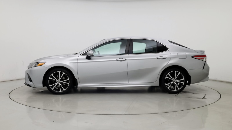 2018 Toyota Camry SE 3